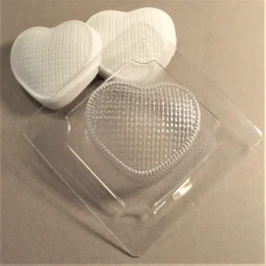 Knitted Heart Mold